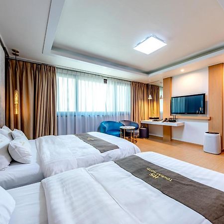 Hs Tourist Hotel Yeosu Exterior photo