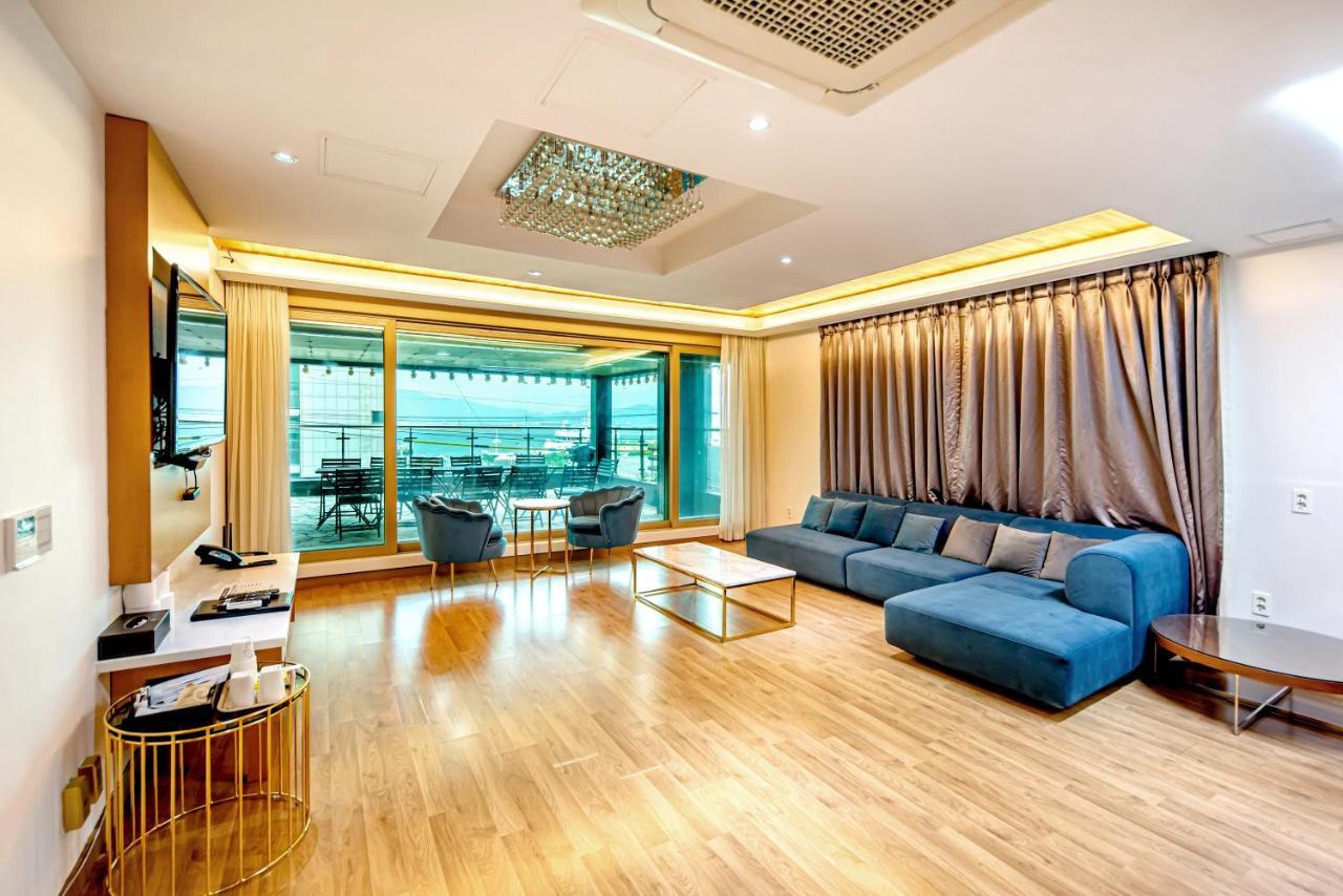 Hs Tourist Hotel Yeosu Exterior photo