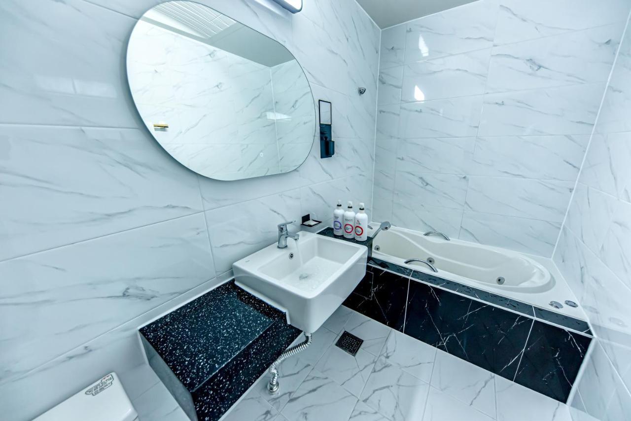Hs Tourist Hotel Yeosu Exterior photo