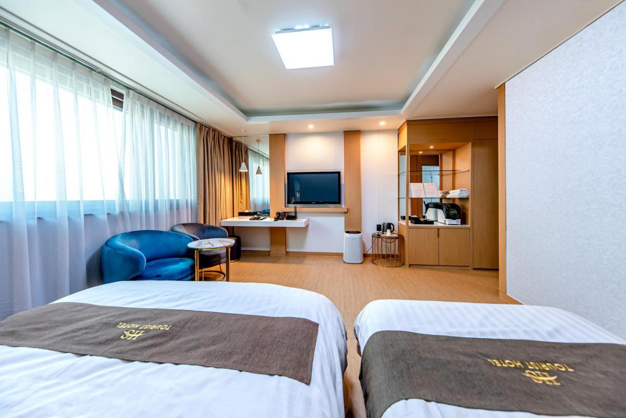 Hs Tourist Hotel Yeosu Exterior photo
